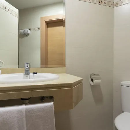 Palia La Roca Hotell 3*